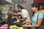Gul Panag, Ranvir Shorey with Fatso stars sell tickets in PVR, Mumbai on 4th May 2012 (13).JPG